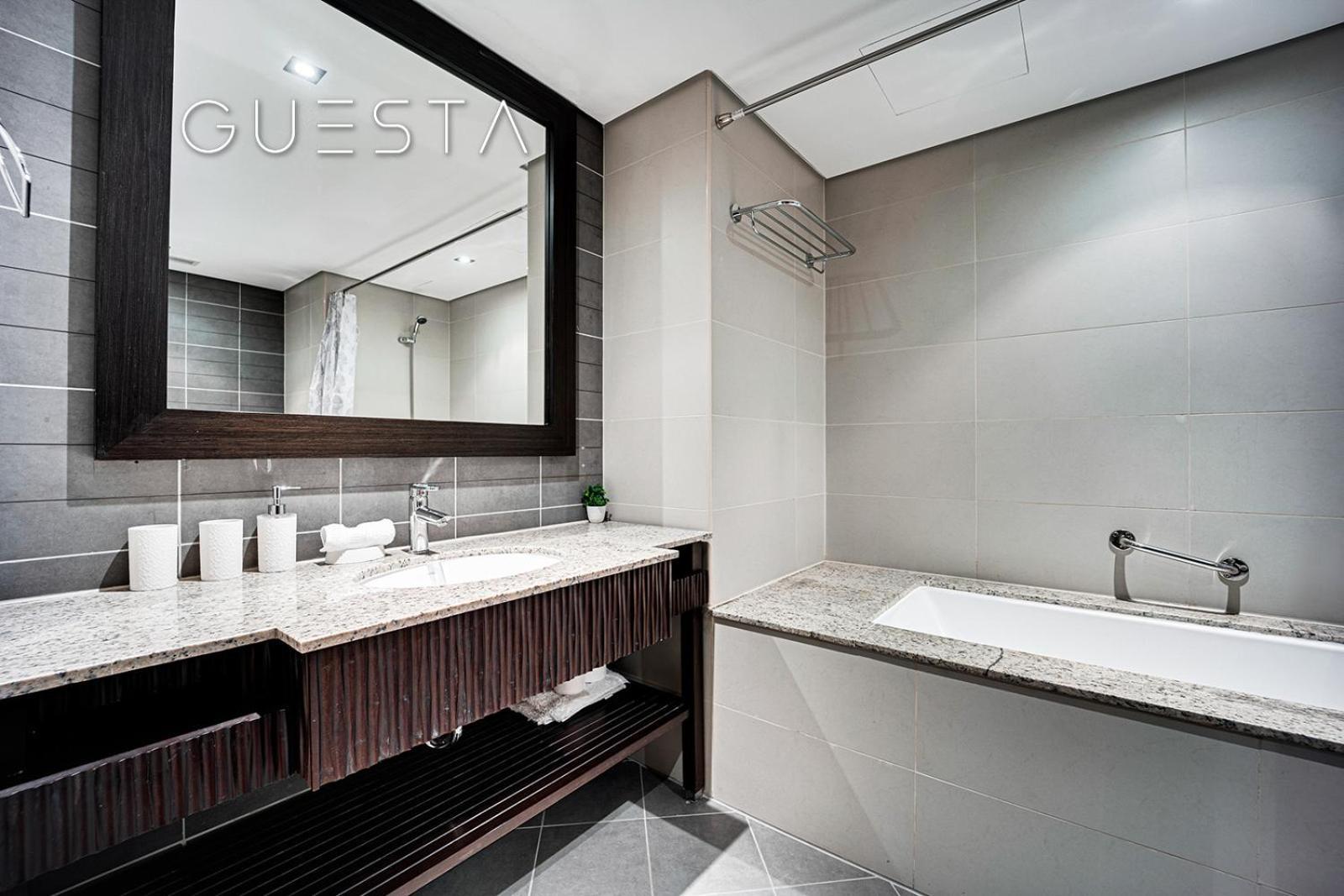 Royal Amwaj Apartments, Palm Jumeirah, Free Beach And Pool Access Dubaj Exteriér fotografie